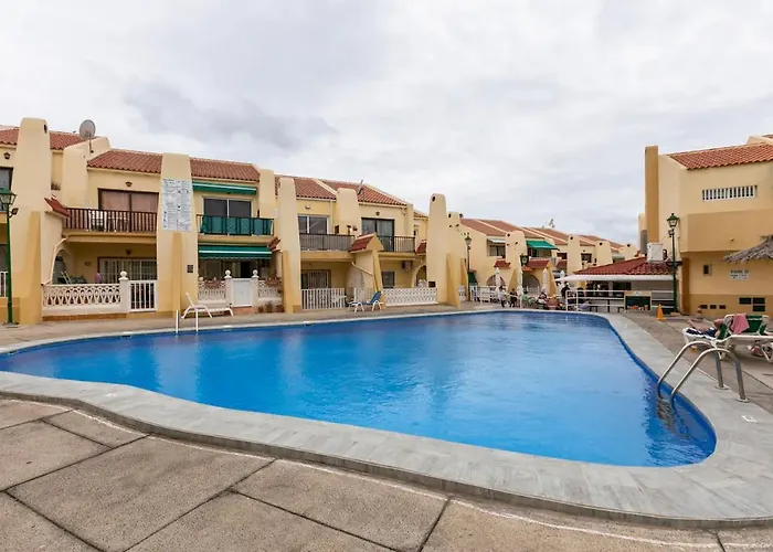 Luxury Flat, Few Minutes From Fanabe Beach!